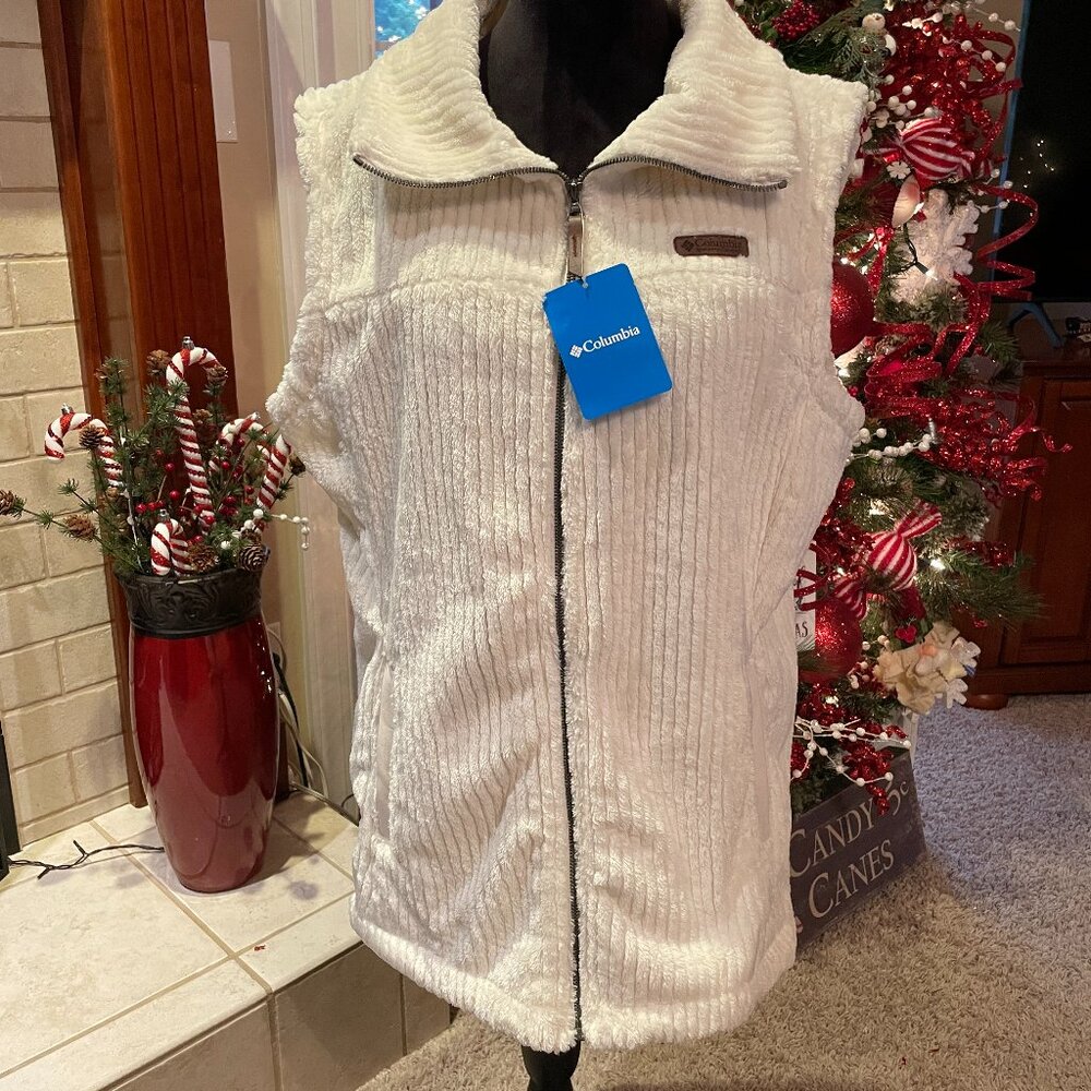 NWT Womens XL COLUMBIA Fire Side Sherpa Vest Chalk